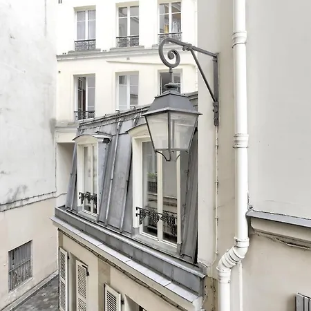 Classy And Cosy 1-bedroom Ensuite 2min Walk From Cadet Metro Paris
